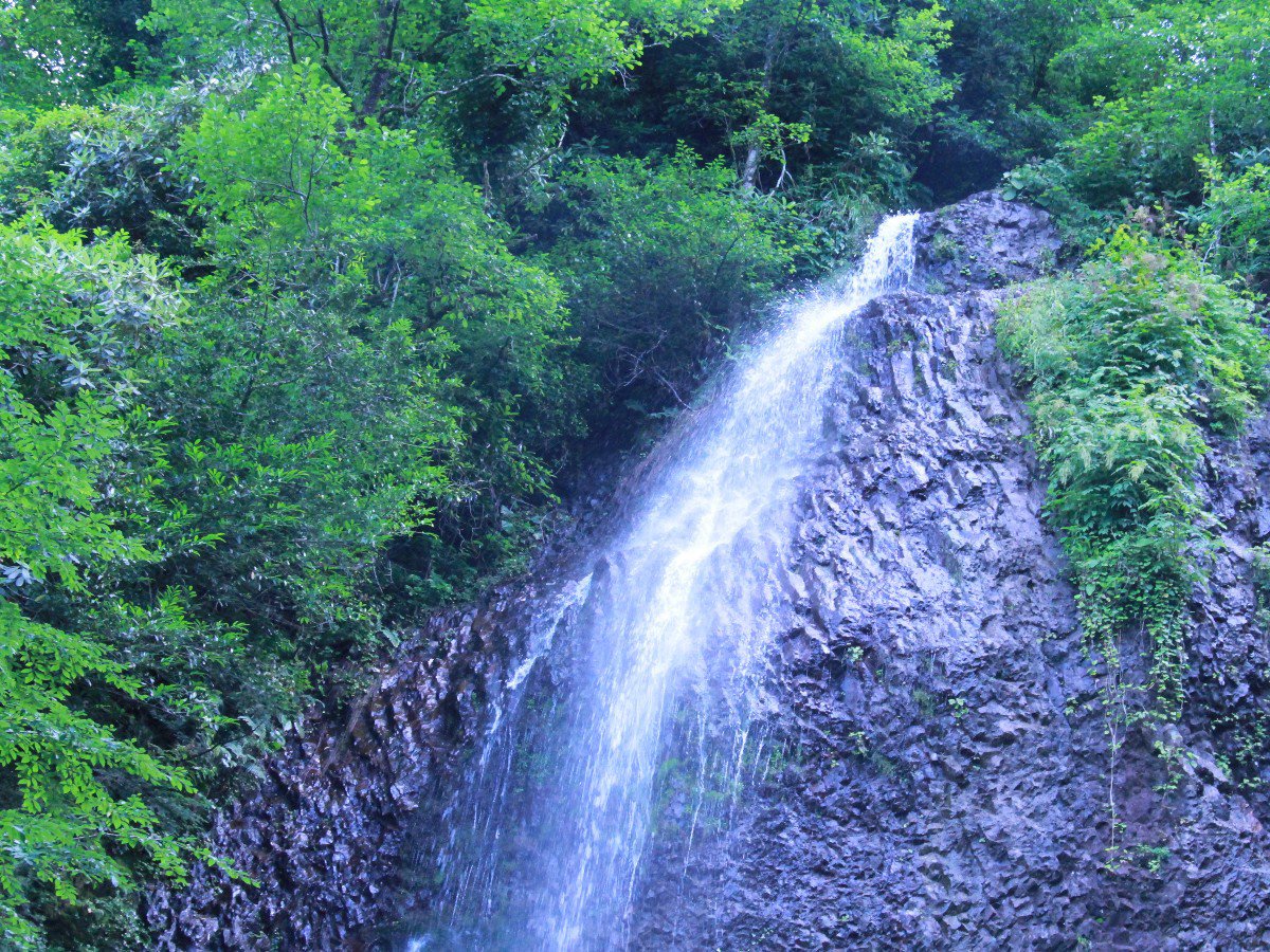 Doğanın Sesi: Geçaçğaloni Şelalesi