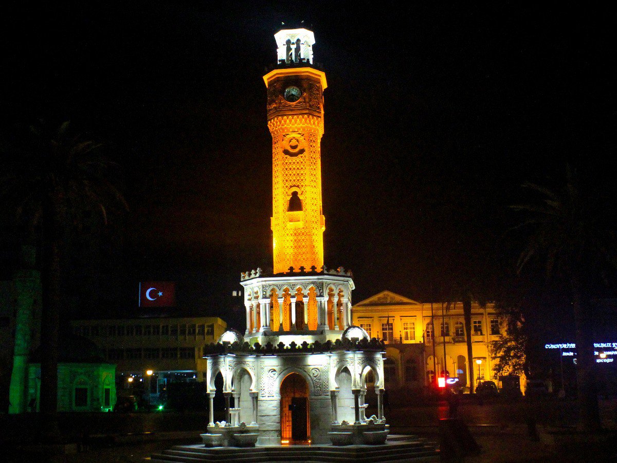 İzmir Saat Kulesi